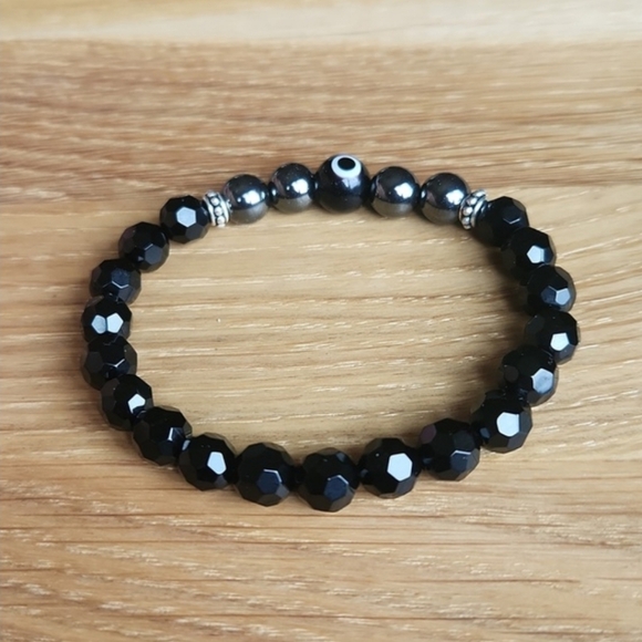 SOLD Black Onyx, Hematite & Black Evil Eye Beads Bracelet - Picture 7 of 11